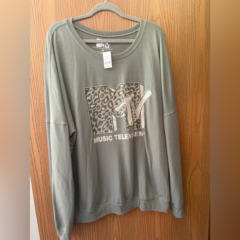 Plus Size MTV Sweatshirt